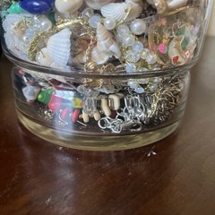 5-10LBS VINTAGE TO NOW WEAR CRAFT FIND Fun Jewelry Lot G Rings NECKLACES More