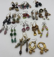 Vintage Lot Of 15 Pairs Pierced Earrings Dangle Stones Glass 1980’s 1990’s