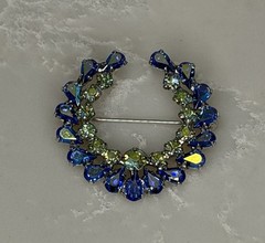 VTG B David Designer Blue Green Uranium AB Crystals Rhinestones Wreath Brooch