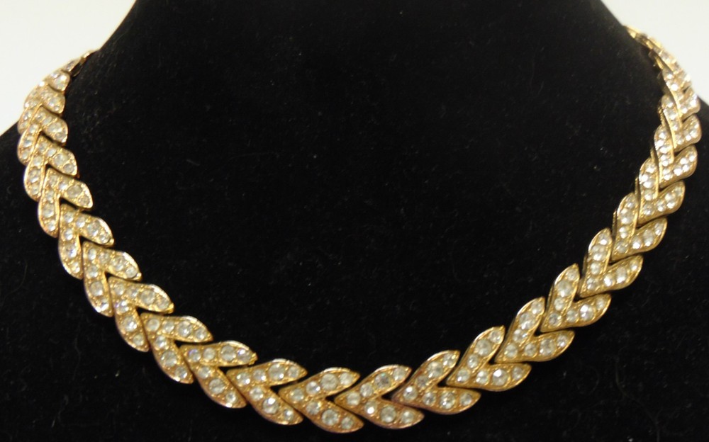 Sophisticated 1940’s-1950’s Clear Rhinestones Collar Necklace