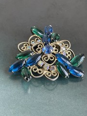 Vintage unsigned green blue rhinestone filigree brooch- Juliana style
