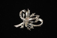Vintage Rhinestone Pin Brooch Floral and Ribbon Design 1.5 Inches Long WOW!