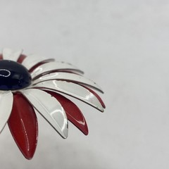 Vintage Enamel Flower Brooch Pin Red White Blue Patriotic Daisy 2.5 In Jewelry