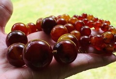 Vintage Rare Bakelite Hefty Red Gold Amber BIG Bead 28” Beaded 100 GM Necklace!