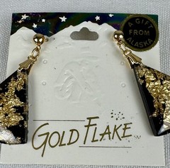 Vintage Alaska 24k Gold Flake Resin Triangle Dangle 18kt Gold Plated Earrings
