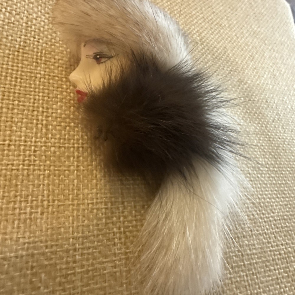 Vintage 80s Lady Face & Fur Hair Brooch Pin Glam