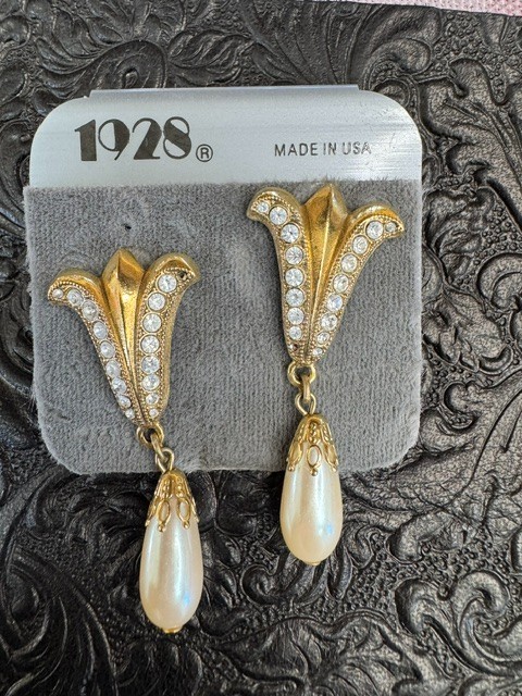 1928 Gold Tone Faux Pearl Rhinestone Dangle Earrings NOS Made in USA on Card