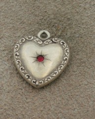 VICTORIAN VINTAGE STERLING HEART CHARM – Raised Border & Inset Red Bead