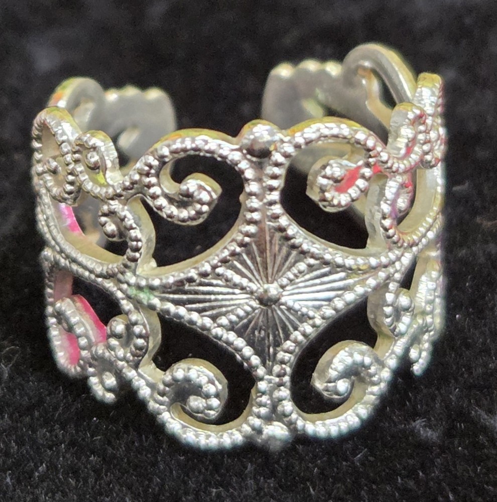Vintage Sarah Coventry Ring ~ “Silvery Lace” 1974 Cuff Style Adjustable Size Scc