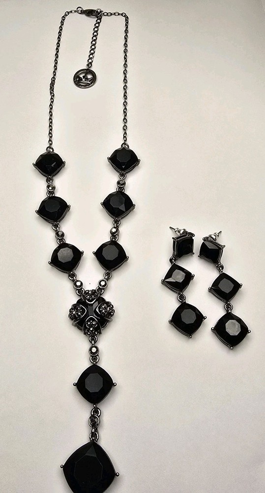 Vintage Crown Trifari Black Crystal Gunmetal Y-Drop Necklace & Earrings Set