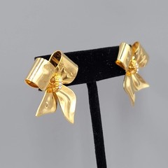 Vintage Tona Bow Gold Plated Pierced Earrings Drop 1.25″