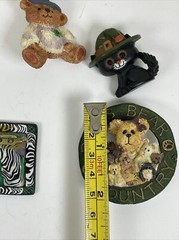 Lot of Brooches/Pins Resin Metal Vintage Assorted Shapes & Colors Bears Cat Zebr