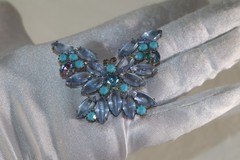 Fab Vintage Rare Juliana DeLizza & Elster Faux Turquoise Blue Butterfly Verified