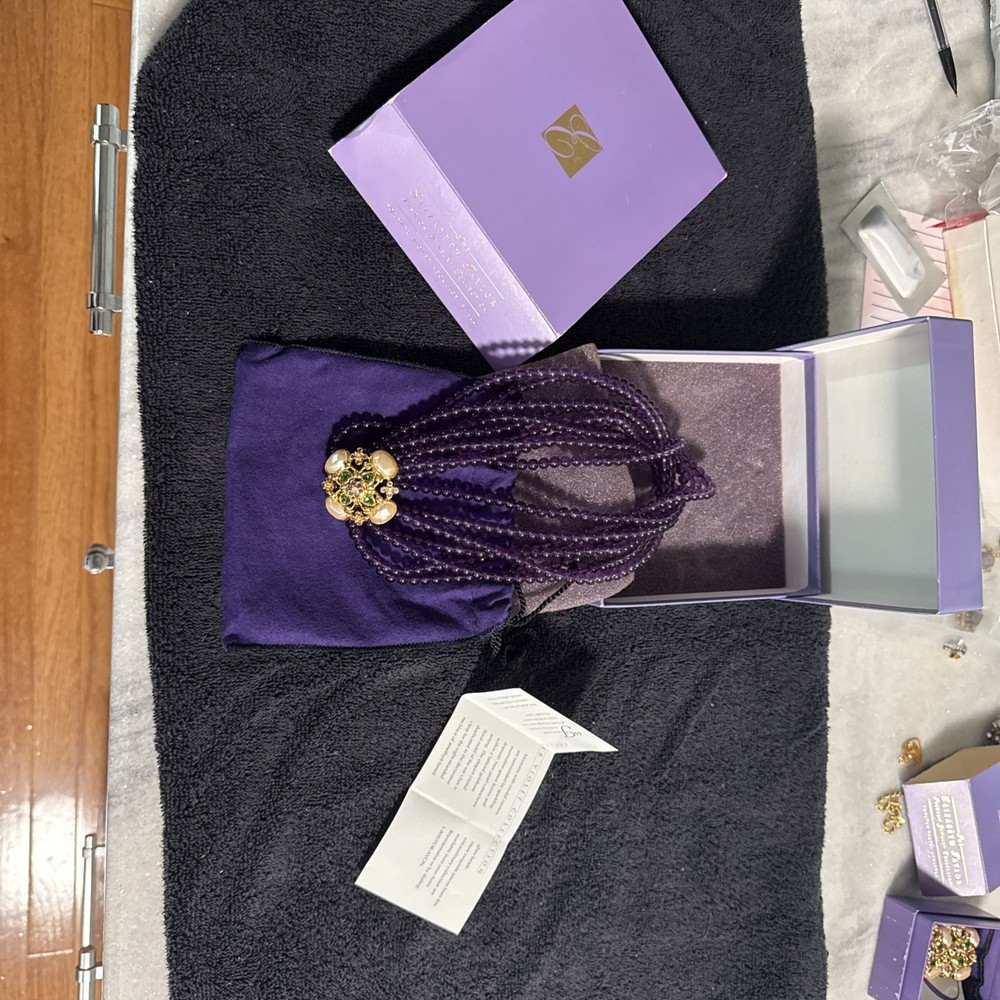 Elizabeth Taylor For Avon Forever Violet Glass Bead Necklace