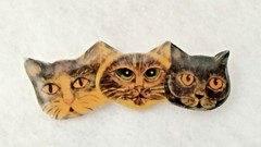 Handmade Cat Brooch (124 – 1837)