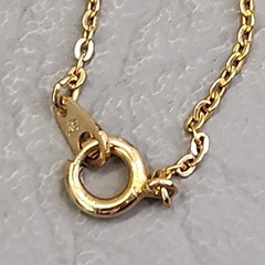 Vintage Mother of Pearl Pendant Necklace Oval White Gold Tone Cable Chain 17″