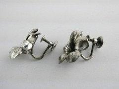 Vintage Danecraft Sterling Silver Hibiscus Flower Screwback Earrings 5.4g .75 In