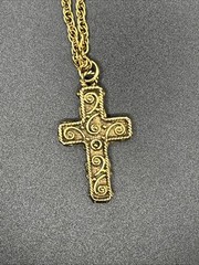 Cross 2″ Natural Stone Chips/Seashell Gold Tone 24″ Chain Vintage Reversible