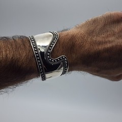 DELL Bead Modernist Abstract – Sterling Silver 925 Wide Cuff Bangle – 6.8″