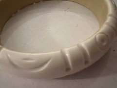 Vintage Style Resin Bangle Elegant Cream/Beige Carved Bracelet Jewelry