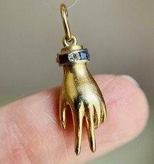 Antique Vintage 14K Gold Platinum Palladium Hand Pendant w Diamond Sapphire Ruby