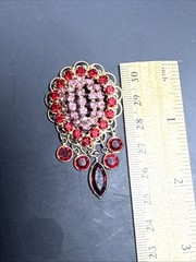 Vintage Gold Tone Red And Pink Dangling Lace Border Brooch