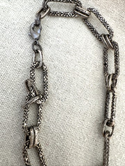 Brutalist Modernist Romantic goth 1960s glitter confetti lucite Necklace Jewelry
