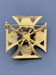 Vintage Maltese Cross Gold Tone Benedikt NY Brooch Pin (764)