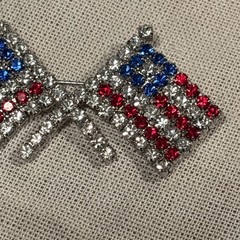 Vintage Silver Tone Rhinestone Flag Pin Brooch ￼Flag Patriotic