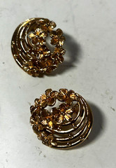 Vtg Signed Monet Gold Tone Flower Basket Necklace and Clip on Earring N3343