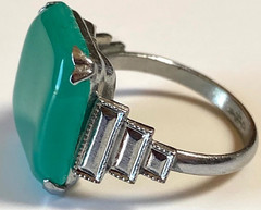 VINTAGE ART DECO CHALCEDONY RING SIZE 4 3/4 VERY ELEGANT VERY NICE SIGNED