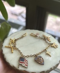 Vintage gold-tone charm bracelet military sweetheart jewelry 7” Charms Flag