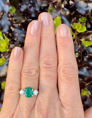 2.50 CT Green Oval Cut CZ Three Stone Art Deco Antique Style Ring In 925 Silver