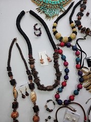35x Vtg-Now Chunky Mixed Jewelry Lot – Wood Bone Stones Tribal Necklace Earrings