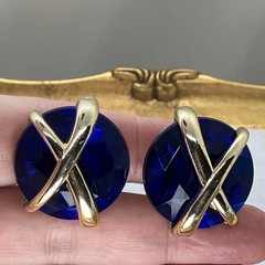 Vtg Blue & Gold Tone Round Faceted Clip On Earrings Plastic Bold Statement