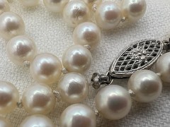 Vintage Japanese 16” Saltwater Akoya Pearl Choker Necklace WG 14k clasp 5.4-6mm