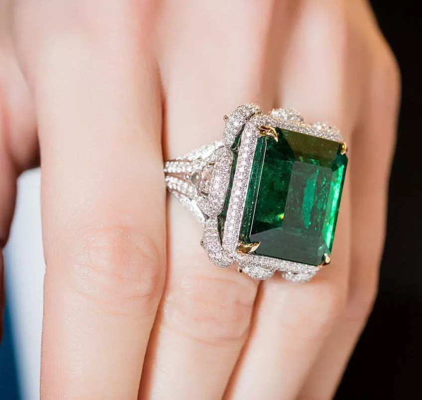 925 Sterling Silver Cz Ring 30CT(20MM) Green Emerald White Round Cocktail Party
