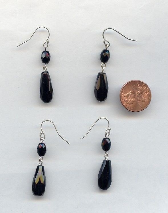 PAIR (2 PIECES) VINTAGE BLACK GLASS BEADED DANGLE DROP SILVER HOOK EARRINGS 1622