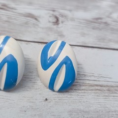 Vintage Stud Earrings For Pierced Ears Cream & Blue Retro Oval