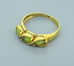 Vintage 925 Sterling Silver Gold Tone Natural Peridot Three Stone Ring Size 8.25