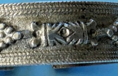 Vtg Israel Silver Cuff Bracelet 46 Grams Grapes & Palm Tree Hinged w/Pin Judaica