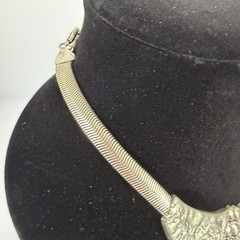 Vintage Silver Tone Brutalist Bib Statement Necklace Hammered Herringbone