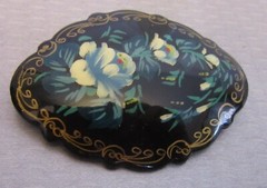 vtg signed hand painted RUSSIAN LACQUER BROOCH black cream roses scalloped oval