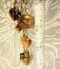 Vintage PIDDiDLY LINKS CHARM Necklace Theater Drama REAL HEART LOCKETS Kingston