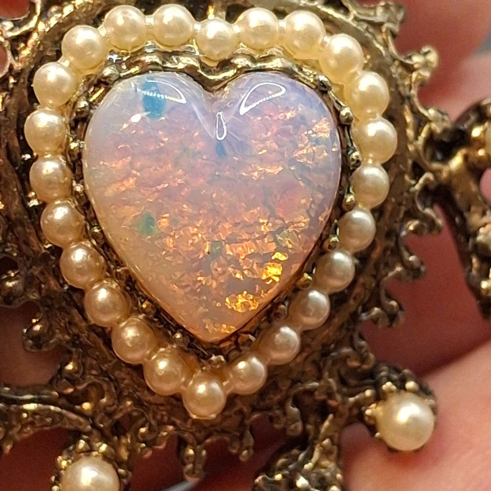 Vintage Gold Tone Opalite Heart Brooch Pin Rhinestone Accents Faux Opal