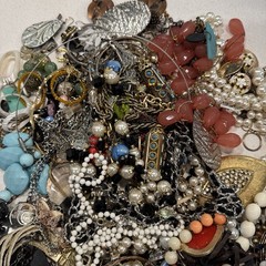 4 Lb + Mixed Costume Jewelry Severely Tangled Lot Wearable & Repair Vintage Hunt