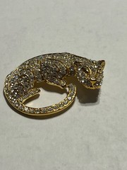 VTG Trifari Leopard Brooch Pin – Gold Tone w/Clear Pave Rhinestones