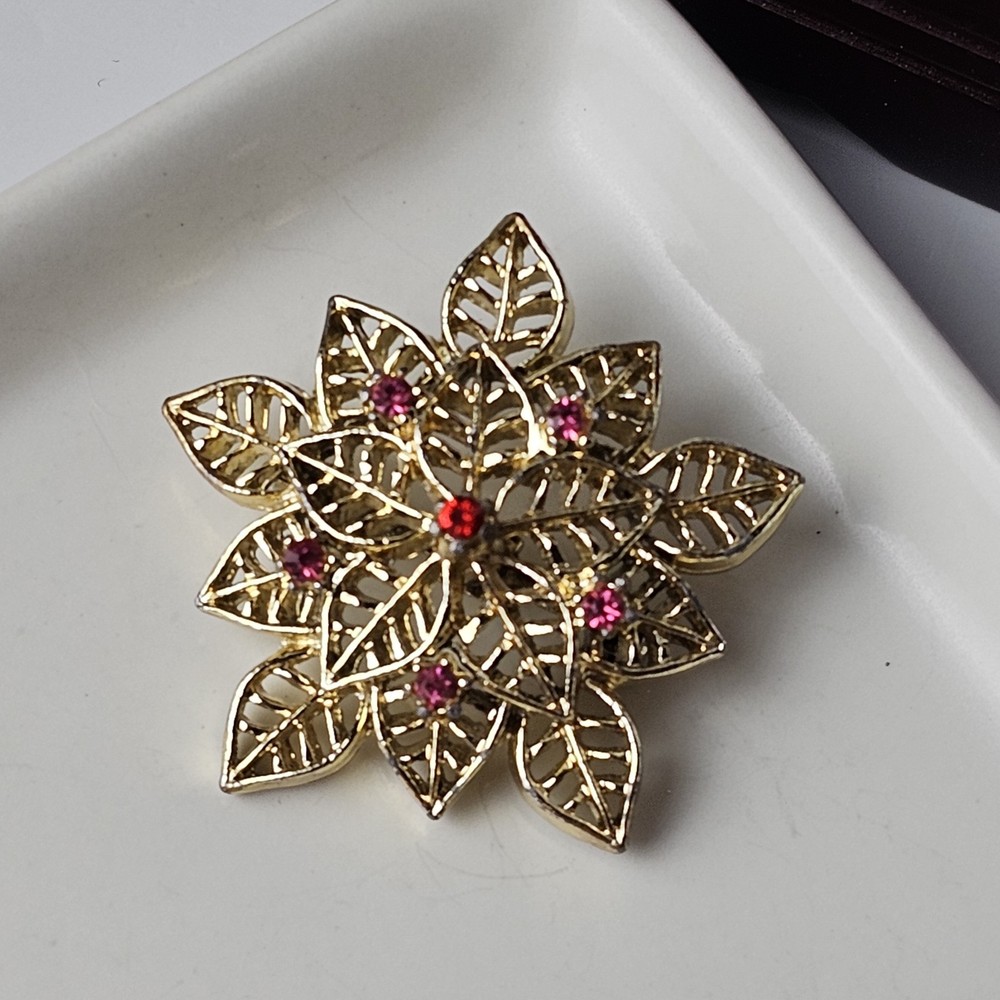 Vintage Gold Tone Pink Rhinestone Open Work Leaf Brooch