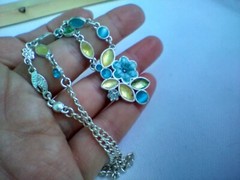 Lovely vintage chain with pendants floral topic