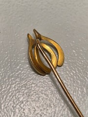10K – 12K Yellow Gold Double Wishbone Good Luck Antique Stick Pin .72g
